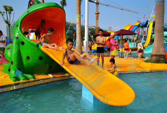 Dobra cena. Woda z włókna szklanego Parku Splash Pad żaba Mały basen Slide dla dzieci w Internecie