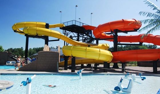 Dobra cena. Wodny park rozrywki wyposażenie do zabawy pojedynczy basen zewnętrzny z włókna szklanych duży zestaw ze spiralnymi zjeżdżalniami dla dzieci w Internecie
