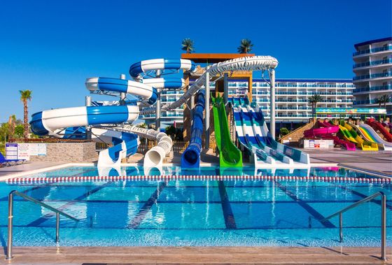 Dobra cena. Kids Outdoor Water Park Slide Playground Playing Area Accessories Swimming Slide 8m Width w Internecie