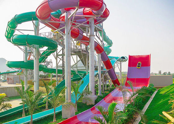 Dobra cena. Aqua Park Ogromny zewnętrzny zjeżdżalnia wodna dla dorosłych Włókno szklane zjeżdżalnia wodna bumerang w Internecie