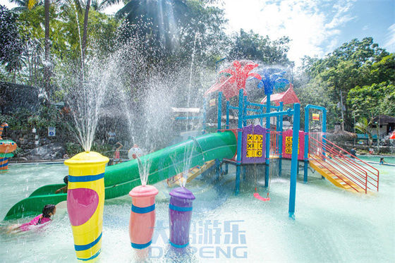 Park przygodowy Pad deszczowy zabawki Włókno szklane Kolumna Fontanna Spray Set