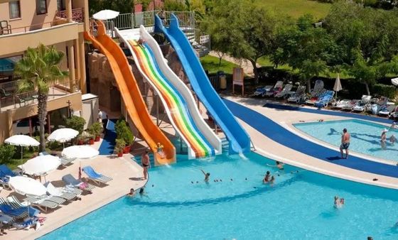 OEM Outdoor Multi Fiberglass Slide Set dla parku rozrywki wodnej Plac zabaw