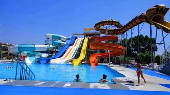 OEM Outdoor Amuse Park Sprzęt wodny Playhouse Fiberglass Pool Slide