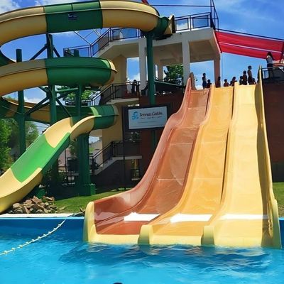 Wodowy park zabaw na zewnątrz Sprzęt do zabawy Plac zabaw Slizgacze wodne z włókna szklanego