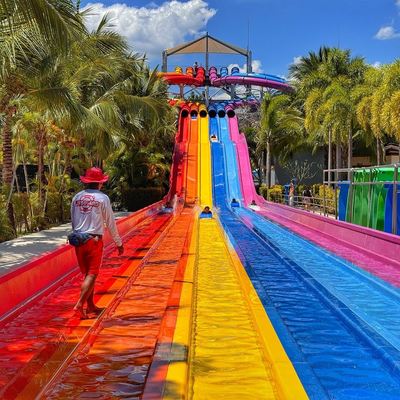Dobra cena. Commercial Water Park Slide with 6-10mm Thickness Fiberglass for 5-10 Passengers and 100-500kg Capacity w Internecie